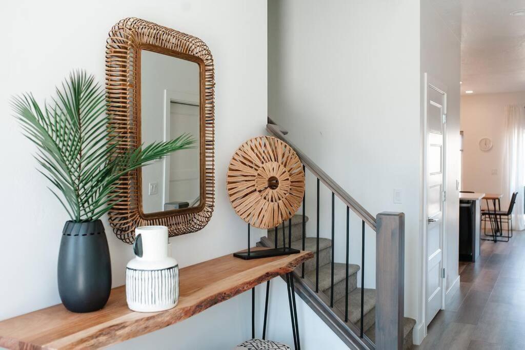 Zen Trail Retreat - New 5 Bedroom Luxury Condo セントジョージ エクステリア 写真