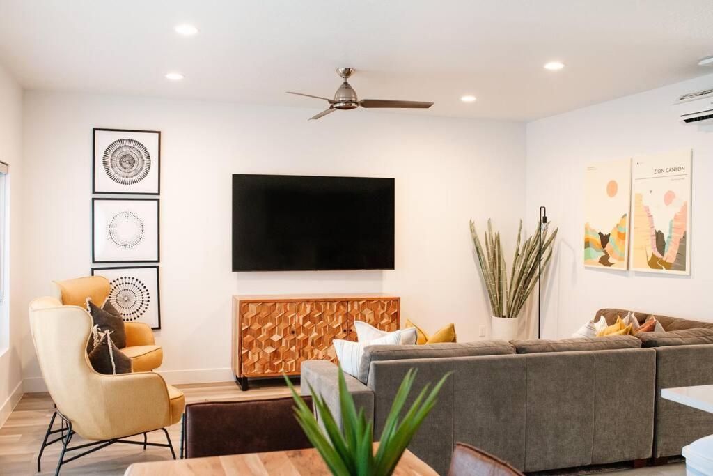 Zen Trail Retreat - New 5 Bedroom Luxury Condo セントジョージ エクステリア 写真