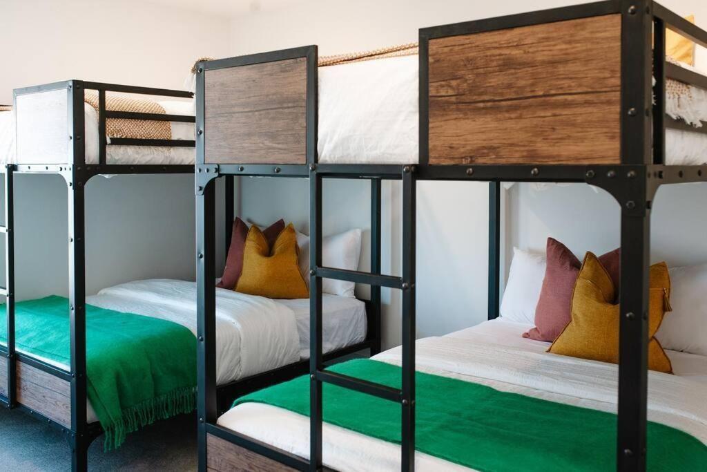 Zen Trail Retreat - New 5 Bedroom Luxury Condo セントジョージ エクステリア 写真