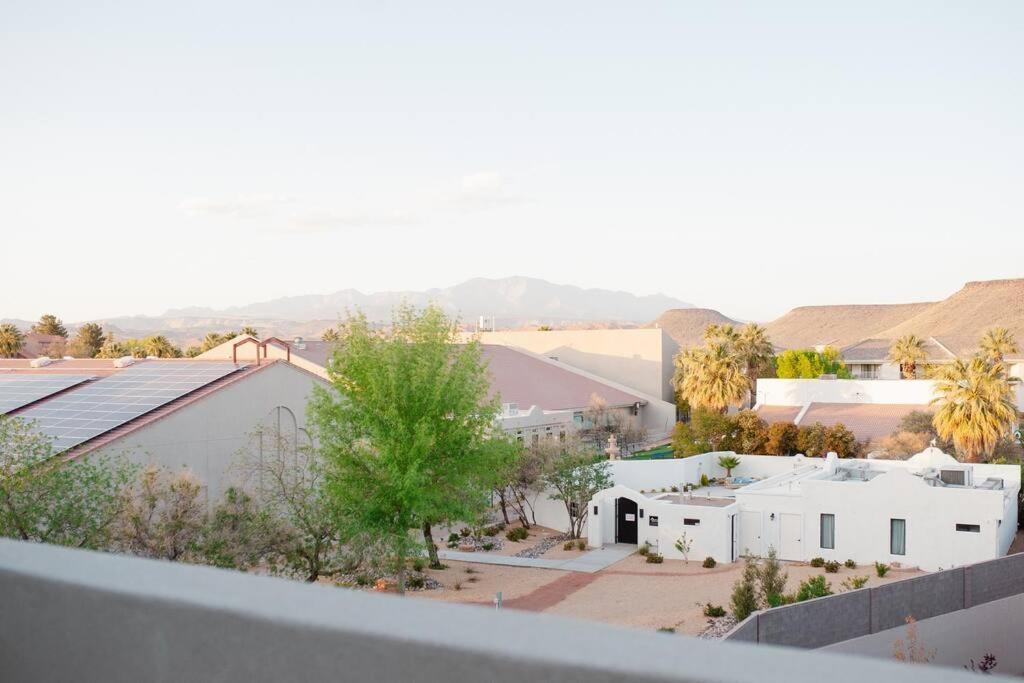 Zen Trail Retreat - New 5 Bedroom Luxury Condo セントジョージ エクステリア 写真